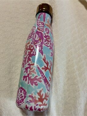 SWELL Lilly Pulitzer bottle